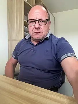 coupleLatinaLovers online show from 04.20.26