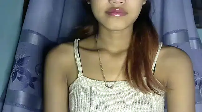 Snapshot of jassi-just18 chatting on 12.17.24 jassi-just18 online show from 12.17.24