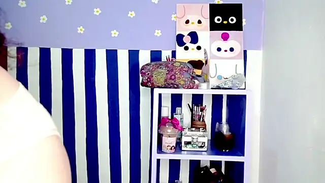 PetiteIvoryQueen19 online show from 04.25.26