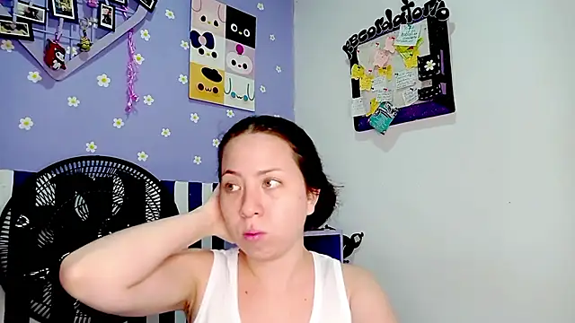 PetiteIvoryQueen19 online show from 06.07.26