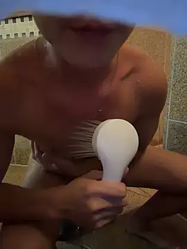 Snapshot of frnk30151 chatting on 11.08.25 frnk30151 online show from 11.08.25