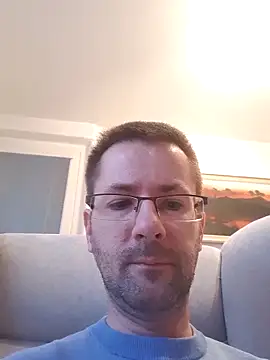 Snapshot of riskybusiness9090 chatting on 10.20.25 riskybusiness9090 online show from 10.20.25