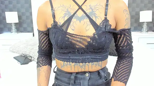 Snapshot of rave_connor chatting on 01.18.25 rave connor online show from 01.18.25