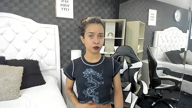 Snapshot of rave_connor chatting on 03.20.25 rave connor online show from 03.20.25