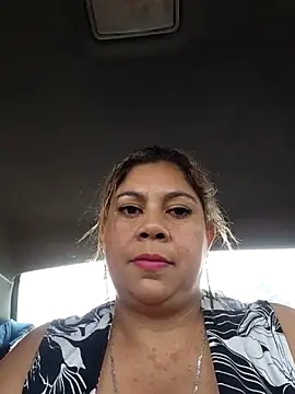 Laura-Hernandez online show from 01.05.26