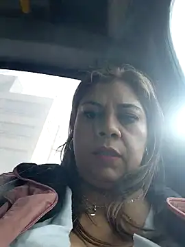 Snapshot of Laura-Hernandez chatting on 06.06.26 Laura-Hernandez online show from 06.06.26