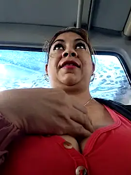 Laura-Hernandez online show from 06.30.26