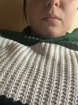 Snapshot of Chicamora chatting on 01.01.25 Chicamora online show from 01.01.25