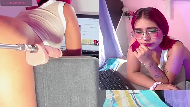 Snapshot of kira_touka chatting on 11.14.25 kira touka online show from 11.14.25