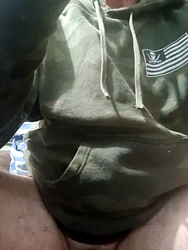 Snapshot of gottogetsit chatting on 11.06.25 gottogetsit online show from 11.06.25