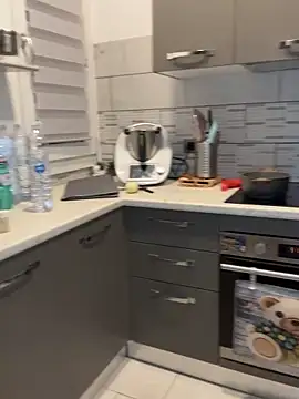 Snapshot of Porcella96 chatting on 09.10.25 Porcella96 online show from 09.10.25