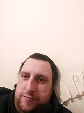 Snapshot of HE-M123 chatting on 12.21.24 HE-M123 online show from 12.21.24