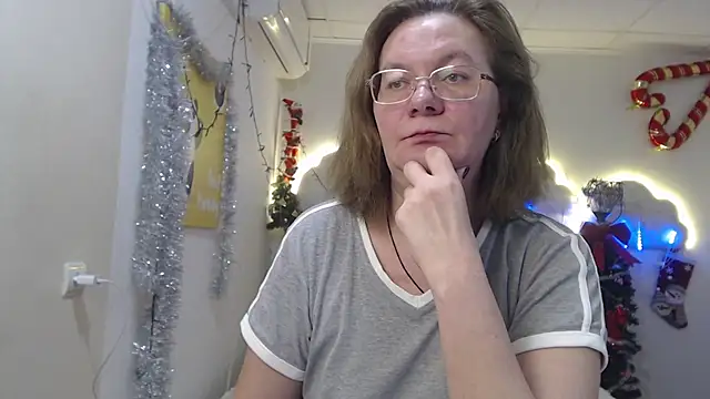 HolyMilfa online show from 01.05.25