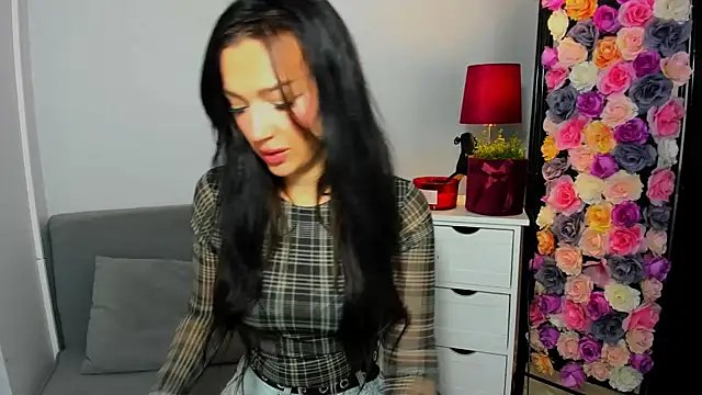 OliviaFantasy online show from 11.23.25