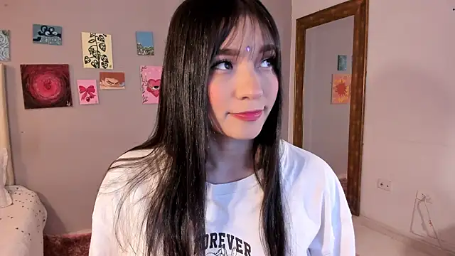 Snapshot of Maia_W10 chatting on 08.10.26 Maia W10 online show from 08.10.26