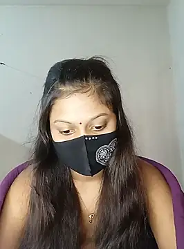 Snapshot of Nadia-2 chatting on 12.30.24 Nadia-2 online show from 12.30.24