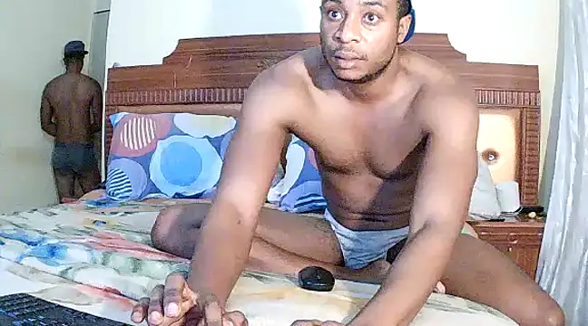 Snapshot of quincyray chatting on 02.11.25 quincyray online show from 02.11.25