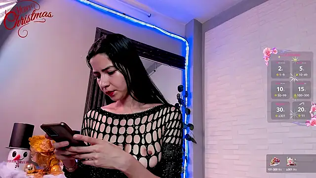 Snapshot of sweetieandjuicyy chatting on 12.20.24 sweetieandjuicyy online show from 12.20.24