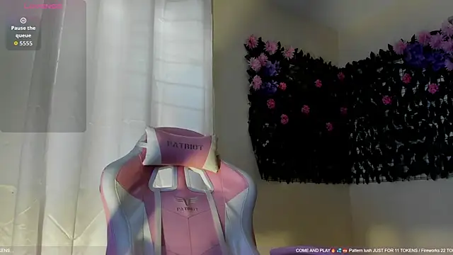 sweetieandjuicyy online show from 06.18.26