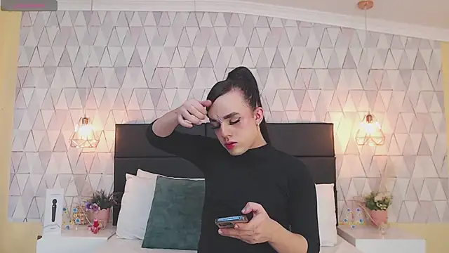 JustinePerry online show from 09.14.25