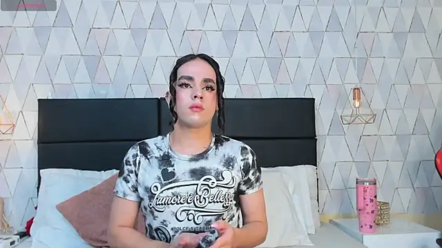 JustinePerry online show from 11.29.25