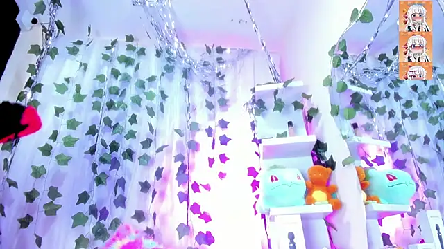 Snapshot of tokito_mitsuri chatting on 10.31.25 tokito mitsuri online show from 10.31.25