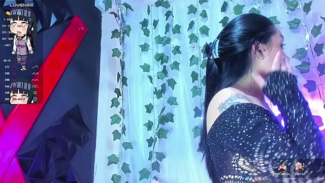 Snapshot of tokito_mitsuri chatting on 11.18.25 tokito mitsuri online show from 11.18.25