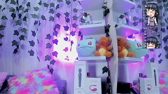 Snapshot of tokito_mitsuri chatting on 11.22.25 tokito mitsuri online show from 11.22.25