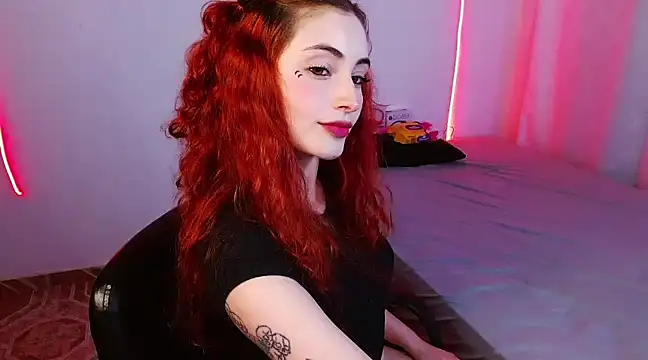 Snapshot of Eternal_Garden chatting on 02.10.25 Eternal Garden online show from 02.10.25