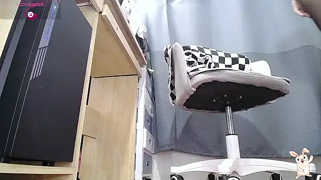 Snapshot of CN-Doudou chatting on 10.14.25 CN-Doudou online show from 10.14.25