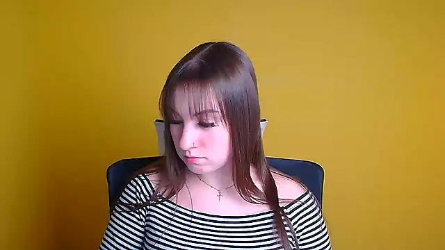 Evelina GG online show from 01.04.25