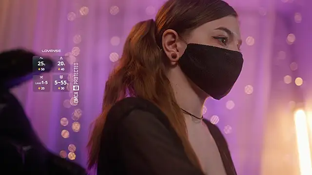 Snapshot of aarimass chatting on 01.31.25 aarimass online show from 01.31.25