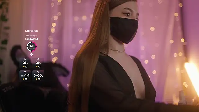 Snapshot of aarimass chatting on 02.20.25 aarimass online show from 02.20.25