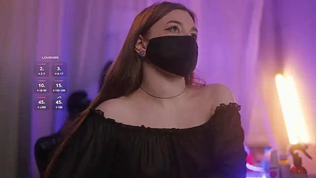 Snapshot of aarimass chatting on 02.28.25 aarimass online show from 02.28.25