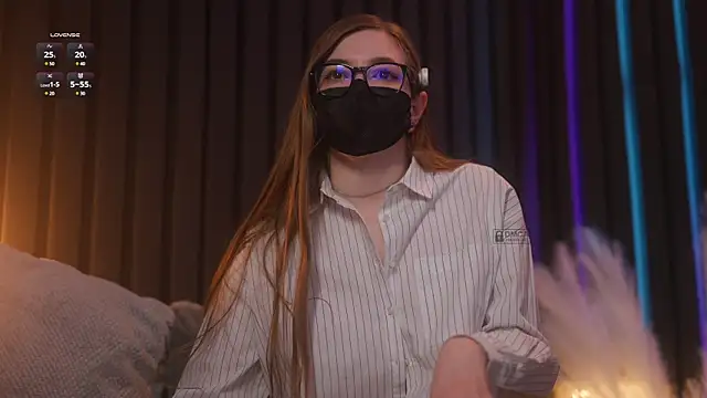 Snapshot of aarimass chatting on 03.14.25 aarimass online show from 03.14.25