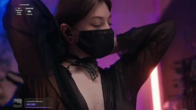 Snapshot of aarimass chatting on 09.10.25 aarimass online show from 09.10.25