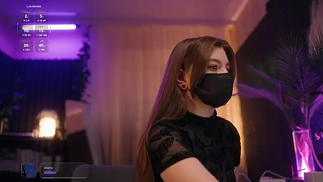 Snapshot of aarimass chatting on 11.16.25 aarimass online show from 11.16.25