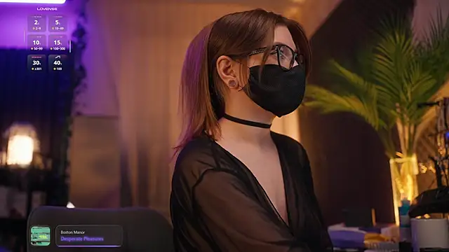 Snapshot of aarimass chatting on 11.19.25 aarimass online show from 11.19.25