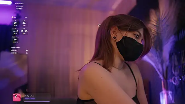 Snapshot of aarimass chatting on 12.04.25 aarimass online show from 12.04.25