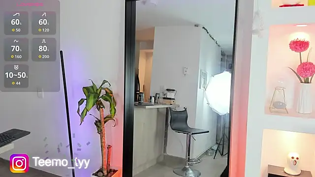 Snapshot of teemotwink chatting on 01.06.26 teemotwink online show from 01.06.26