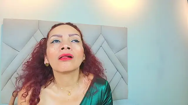 Kasandra Gomez online show from 01.08.26