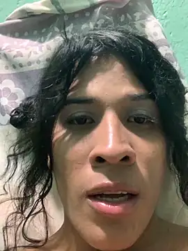 Snapshot of La_Perversa69 chatting on 10.21.25 La Perversa69 online show from 10.21.25