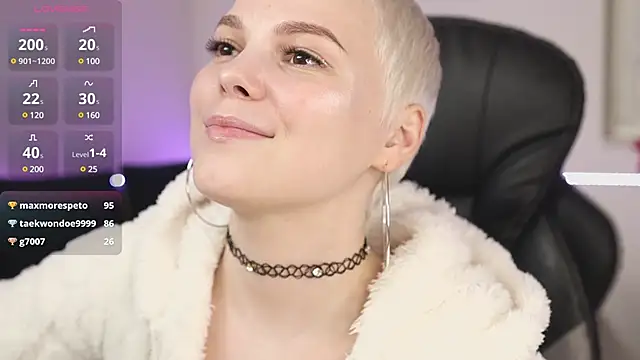 LikaBerry1 online show from 01.24.25