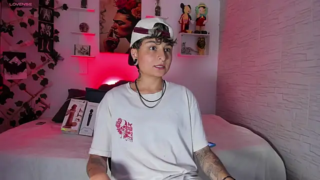 ZuryRamirez  online show from 10.26.25