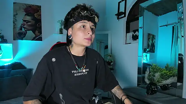 ZuryRamirez  online show from 11.30.25