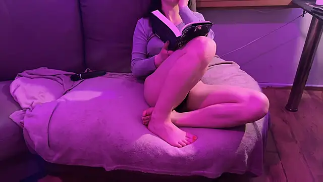 Snapshot of MiliExteraaa chatting on 03.10.25 MiliExteraaa online show from 03.10.25