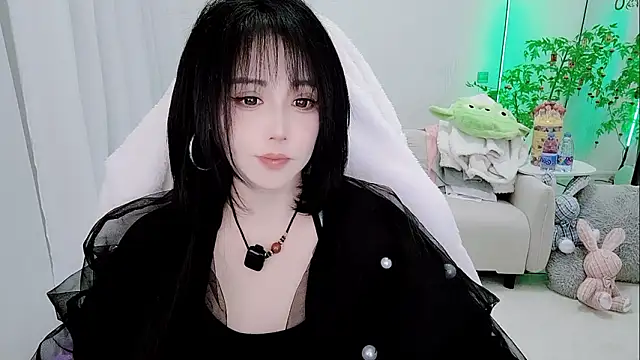 Snapshot of Vaness-a chatting on 02.24.26 Vaness-a online show from 02.24.26