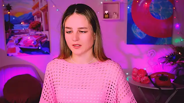 Snapshot of DeboraLarson chatting on 01.05.25 DeboraLarson online show from 01.05.25