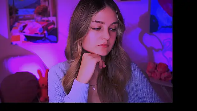 Snapshot of DeboraLarson chatting on 02.06.25 DeboraLarson online show from 02.06.25