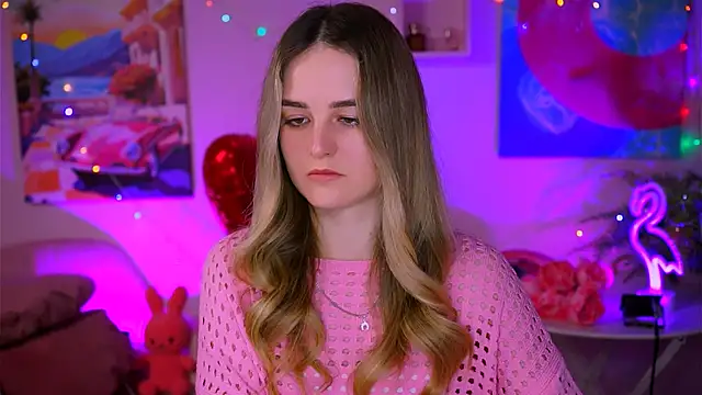 Snapshot of DeboraLarson chatting on 02.23.25 DeboraLarson online show from 02.23.25